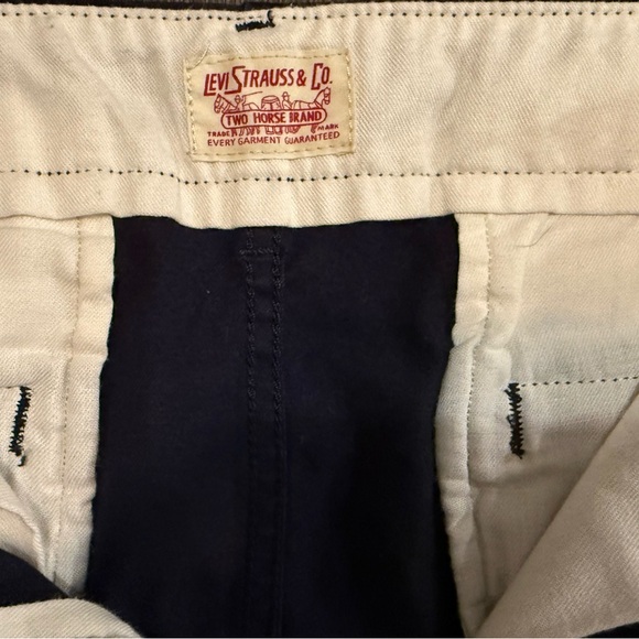 Levi’s navy blue chinos, size 34x29. In good condition, see photos. - Picture 5 of 5